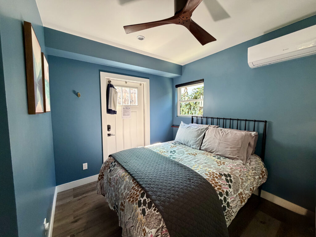 NoHo Villa Studio Private Garden Patio Accommodations
